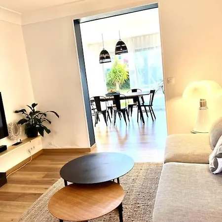 Elegante Maison Avec Piscine Szálloda Biarritz