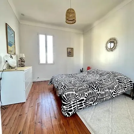 Szálloda Elegante Maison Avec Piscine 4*