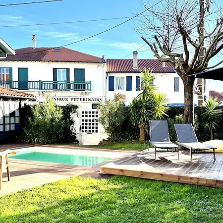 Elegante Maison Avec Piscine Hotel 4*