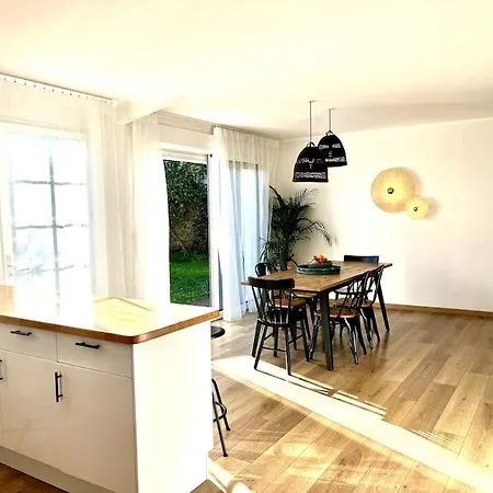 Elegante Maison Avec Piscine 比亚里茨